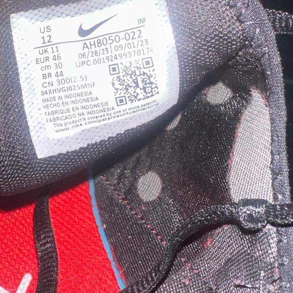 2021
Air Max 270 GS 'Bred' size 12 w/box - Picture 10 of 14